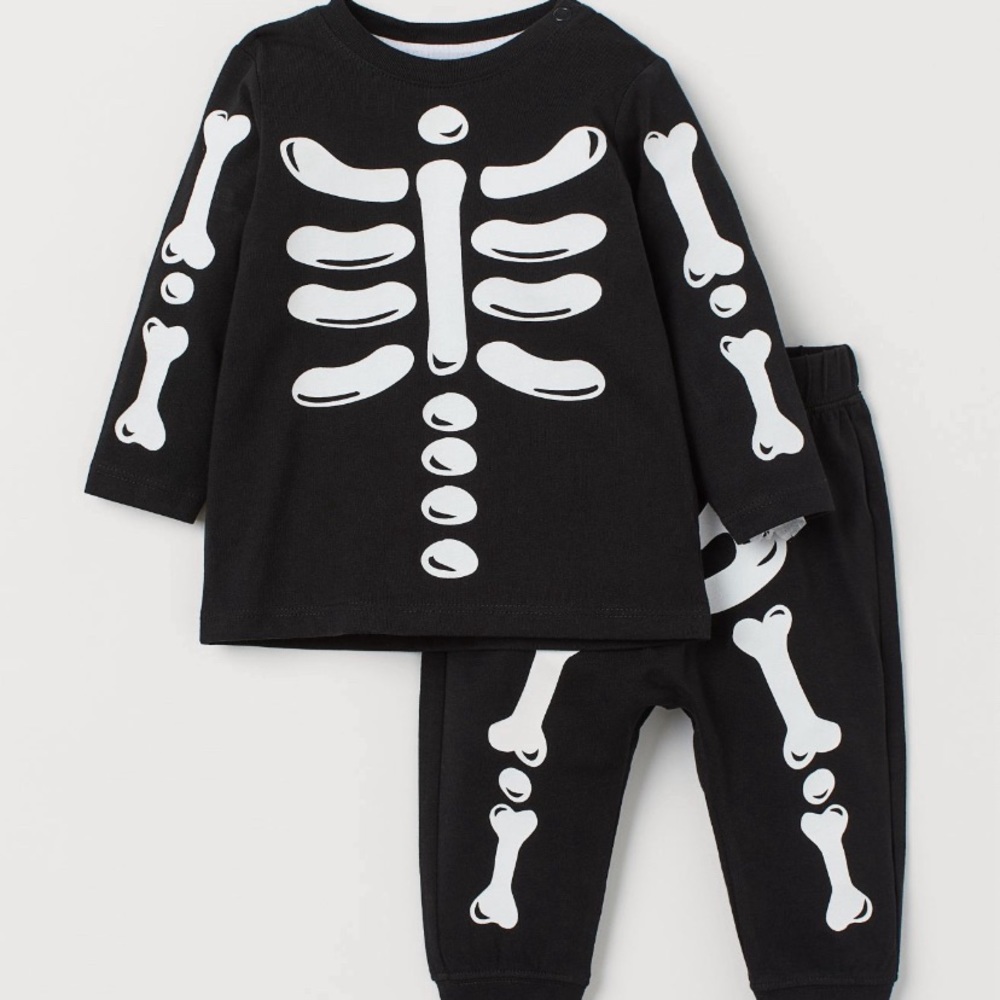 H&M Skeleton 2-piece set toddler 2T Halloween pajamas long sleeve
